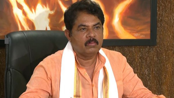 Bhovi Corporation Chairman Involved In Commission Scam R Ashok Alleges Bhovi Corporation Chairman Involved In Commission Scam R Ashok Alleges