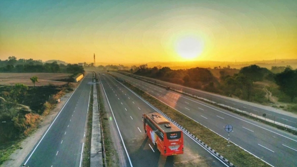 Robbery Incidents increase on Bengaluru Mysuru Expressway due to NHAI Negligence