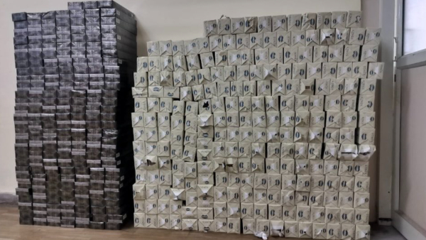 Fake Cigarette Racket Busted In Bengaluru 14 Lakh Worth Fake Cigarettes Seized