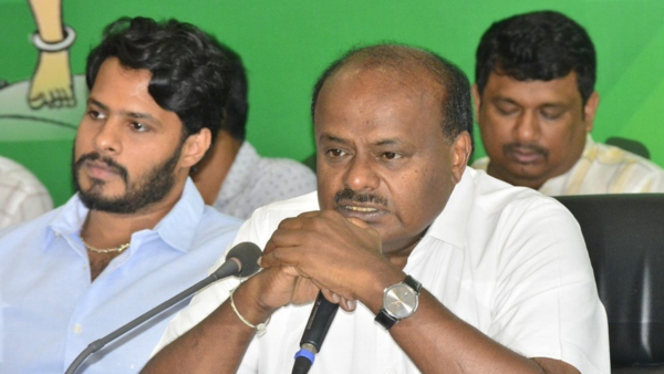 HD Kumaraswamy gives information about the change in JDS state president HD Kumaraswamy gives information about the change in JDS state president