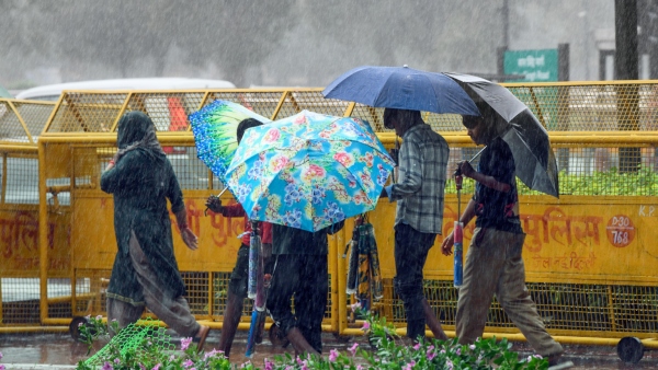 Heavy Rain Alert Till Oct 29 IMD Issues Warning For South Interior Karnataka Coastal States