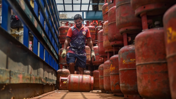 LPG Subsidy Update e-KYC Mandatory For All No Verification No Subsidy