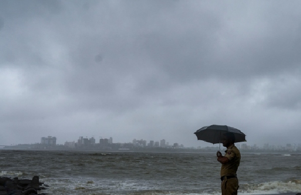 Heavy Rain Alert IMD Warns of Flood Situation in Parts of the Country