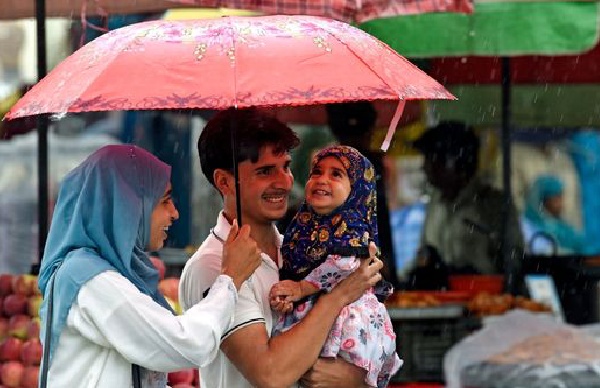 Cyclone Impact Heavy Rain in Karnataka Orange amp amp Yellow Alerts Issued for Several Districts Including Bengaluru
