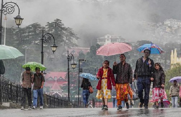 Karnataka Rains Cyclone Triggers Heavy Downpour Orange and Yellow Alerts Issued Including Bengaluru