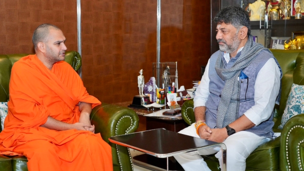 Why Did DK Shivakumar Rush To Mumbai Overnight Political Buzz Why Did DK Shivakumar Rush To Mumbai Overnight Political Buzz