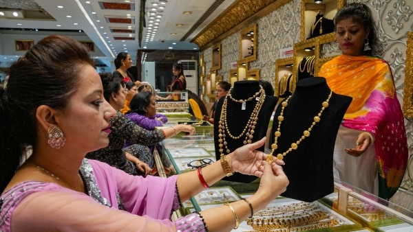 Gold Price Today November 11 Gold jumps 2 460 sharp rise in gold and silver rates across markets Gold Price Today November 11 Gold jumps 2 460 sharp rise in gold and silver rates across markets