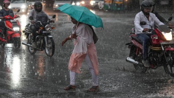 Karnataka Rains Heavy Rain in these districts for Next Three Days From November 6