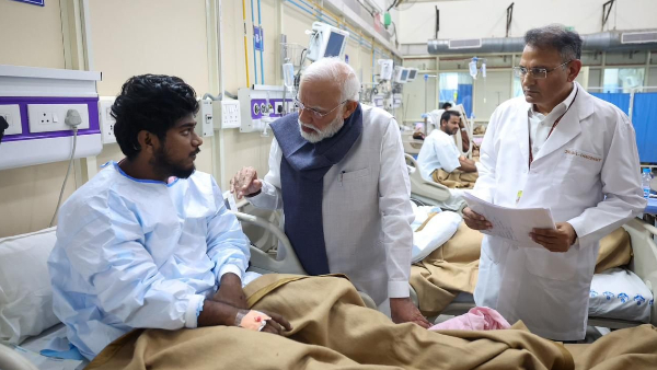 Delhi Blast Centre Declares Red Fort Car Explosion a Terror Attack