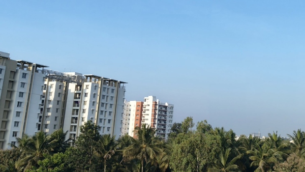 Bengaluru Weather Update Cold Eases In City No Hurdle For New Year Celebrations 2026