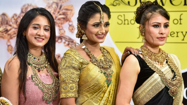 Gold Price Today in India Gold at Rs 1 24 000 per 10g Silver at Rs 2 19 000 per kg Gold Price Today in India Gold at Rs 1 24 000 per 10g Silver at Rs 2 19 000 per kg