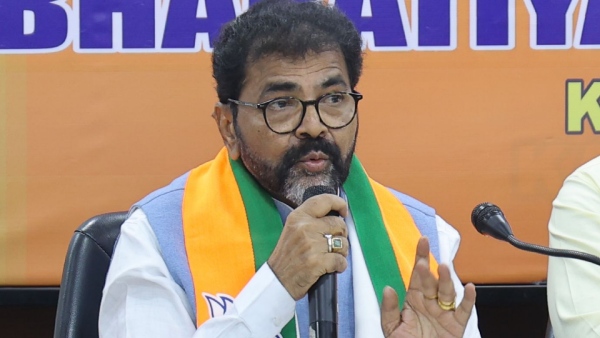 MLC Chalawadi Narayanaswamy Said That Janardhana Reddy s model house was set on fire