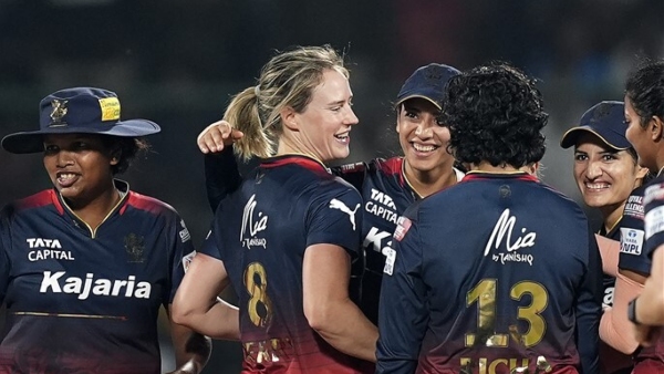 WPL 2026 Who Will Replace Ellyse Perry in RCB Big Challenge Ahead for Smriti Mandhana-Led Side