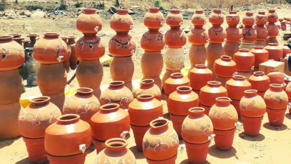 Drink Water from Clay Pot Drink Water from Clay Pot