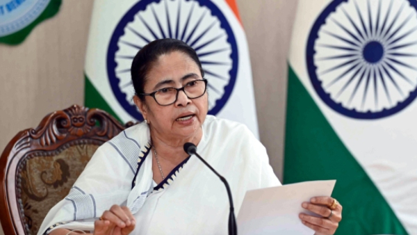 West Bengal CM Mamata Banerjee Announces Pending DA Payment for Govt Employees Know details West Bengal CM Mamata Banerjee Announces Pending DA Payment for Govt Employees Know details