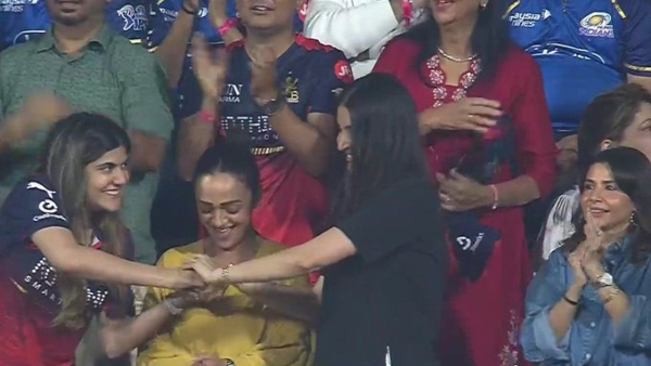 Anushka Sharma Ananya Birla Shine at Wankhede Kohli s 1 4 Cr Watch Steals Show during rcb Match