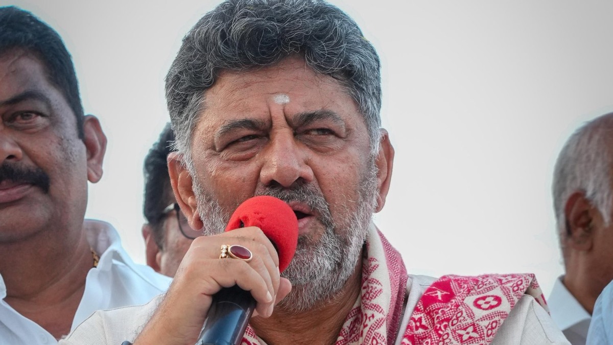 ಕರ್ನಾಟಕದಂತೆ ತಮಿಳುನಾಡಿನಲ್ಲೂ ಮಹಿಳೆಯರಿಗೆ ತಿಂಗಳಿಗೆ 2,000 ರೂಪಾಯಿ, ರೈತರ ಪಂಪ್ ಸೆಟ್‌ಗೆ ಉಚಿತ ವಿದ್ಯುತ್: ಡಿಕೆಶಿ ಘೋಷಣೆ