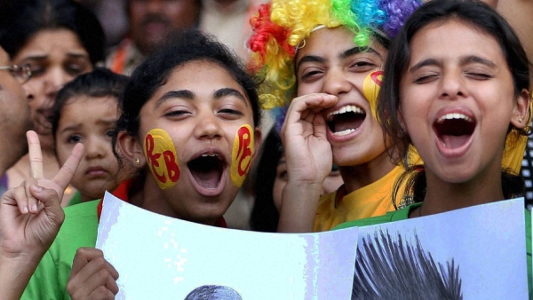 RCB Fans Demand 1 Lakh-Seater Stadium After High-Voltage Clash Against CSK in Bengaluru Chinnaswamy RCB Fans Demand 1 Lakh-Seater Stadium After High-Voltage Clash Against CSK in Bengaluru Chinnaswamy