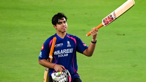 Vaibhav Suryavanshi Bus Video Goes Viral Rajasthan Royals Youngster Shines On and Off the Field