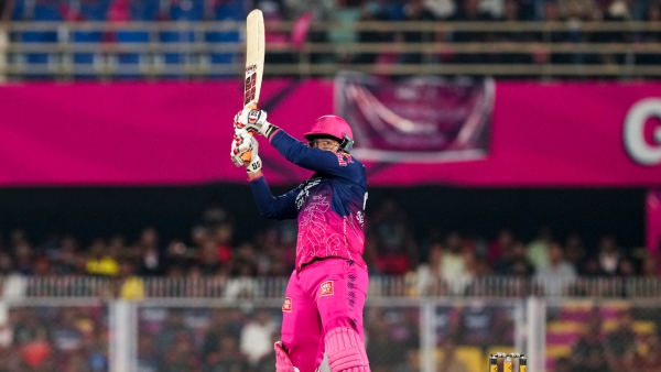 Virat Kohli Special Gesture for Vaibhav Suryavanshi Goes Viral After RR vs RCB Clash in IPL 2026