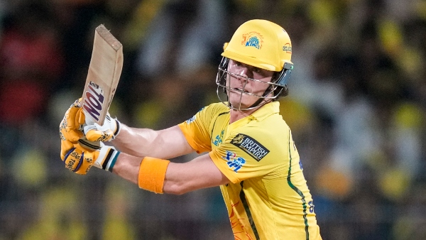 CSK vs SRH IPL 2026 Chennai Super Kings Set 181 Run Targets Sunrisers Hyderabad in M Chidambaram