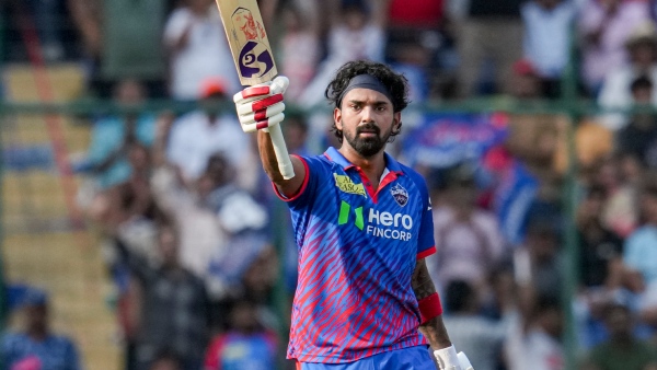 KL Rahul Creates Indian Premier League History Becomes First Batter to Score 1 000 Runs for 3 Teams KL Rahul Creates Indian Premier League History Becomes First Batter to Score 1 000 Runs for 3 Teams