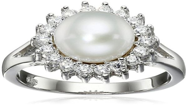 Pearl Gemstone Rules Who Should Avoid Wearing Muthu According to Astrology Know Complete details