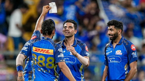 Raghu Sharma Viral Note Celebration IPL 2026 MI Spinner s Emotional Moment After First Wicket