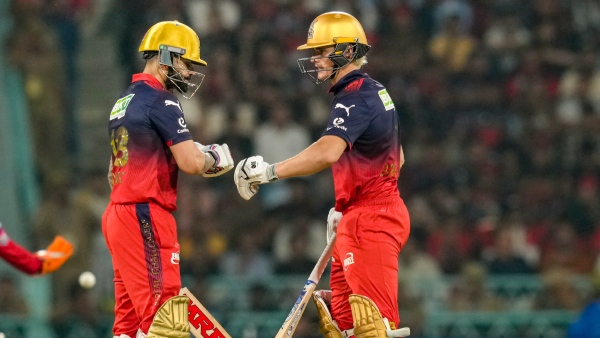 RCB Sign Richard Gleeson for IPL 2026 as Nuwan Thushara Ruled Out CSK Add Kuldeep Know details