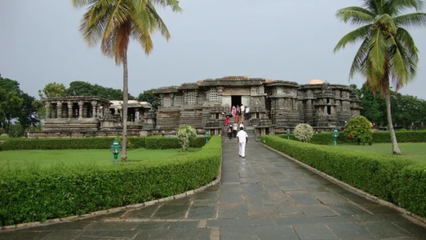 5 Powerful Ancient Temples 5 Powerful Ancient Temples