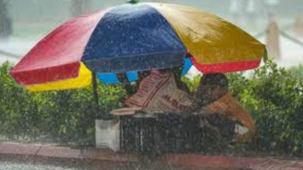 Karnataka Weather Update Heavy Rain Forecast in Several Districts of State Yellow Alert Issued