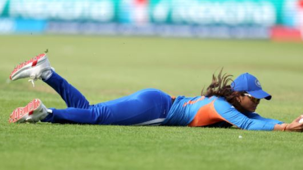 Shreyanka Patil Stunning Catch Helps India Beat Pakistan In Women T20 World Cup 2026 Huge Viral