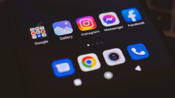 Instagram Instagram