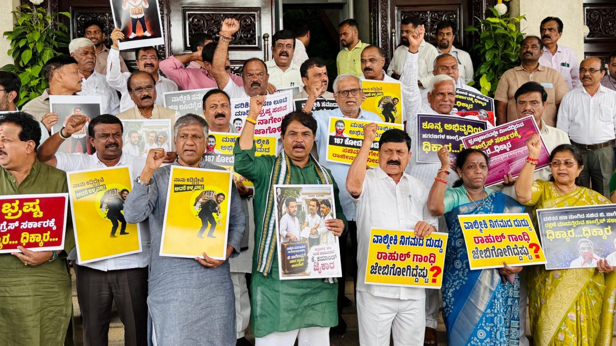 ನಾಗೇಂದ್ರ ಕ್ಲೀನ್‌ಚೀಟ್ ಪಡೆದು ಸಚಿವರಾಗಲಿ: ಆರ್.ಅಶೋಕ್