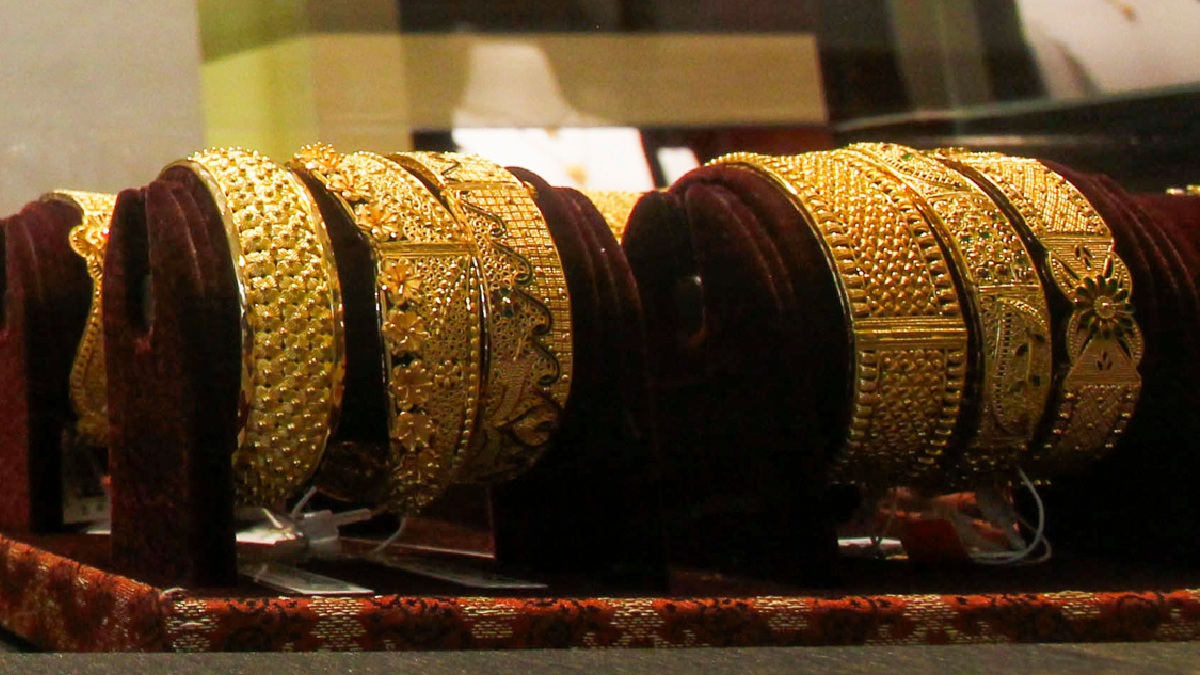 Gold and Silver Price: ಆಭರಣ ಖರೀದಿಗೆ ಇದು ಸೂಕ್ತ ಸಮಯ; ಇಂದು ಚಿನ್ನದ ದರದಲ್ಲಿ ಭಾರೀ ಇಳಿಕೆ