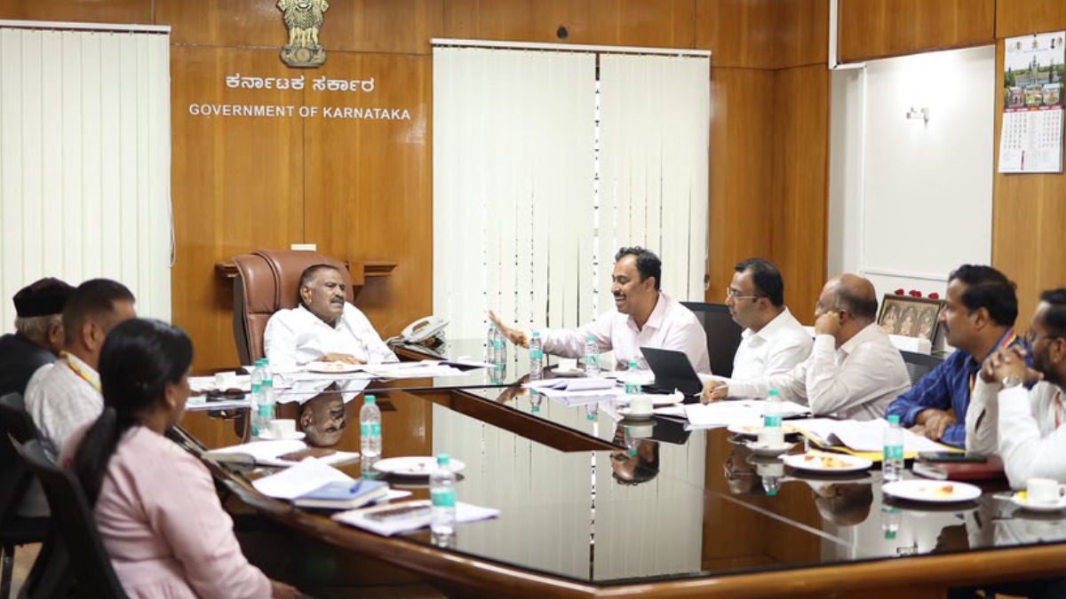 ಹಾಸನ ವಿಮಾನ ನಿಲ್ದಾಣ ಶೀಘ್ರ ಆರಂಭ, ಸೂಪರ್‌ ಸ್ಪೆಷಾಲಿಟಿ ಆಸ್ಪತ್ರೆ ಡಿಸೆಂಬರ್‌ಗೆ ಪೂರ್ಣ: ಸಚಿವ ಶಿವಲಿಂಗೇಗೌಡ ಅಪ್ಡೇಟ್ಸ್‌