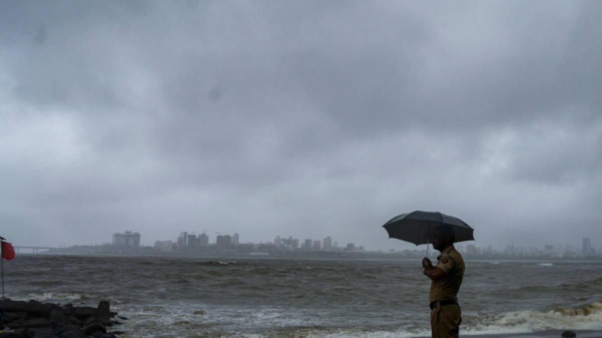 Karnataka Weather: ರಾಜ್ಯದ ಯಾವೆಲ್ಲಾ ಜಿಲ್ಲೆಗಳಿಗೆ ಮಳೆ ಎಚ್ಚರಿಕೆ? ಹವಾಮಾನ ಇಲಾಖೆ ಮುನ್ಸೂಚನೆ ಏನಿದೆ?