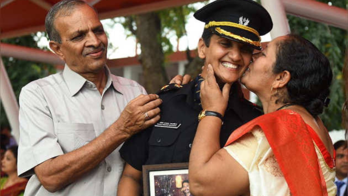 ಗಂಡನ ಅಗಲಿಕೆ ನೋವನ್ನೇ ಶಕ್ತಿಯಾಗಿಸಿ ಸೇನೆ ಸೇರಿದ ಗೌರಿ: ವೀರ ಪತಿಯ ಸಮವಸ್ತ್ರತೊಟ್ಟು ಈಗ ಲೆಫ್ಟಿನೆಂಟ್