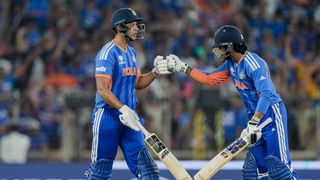 ಟಿ20 ವಿಶ್ವಕಪ್‌ ಫೈನಲ್‌ನಲ್ಲಿ ಐತಿಹಾಸಿಕ ದಾಖಲೆ ಮಾಡಿದ ಭಾರತ