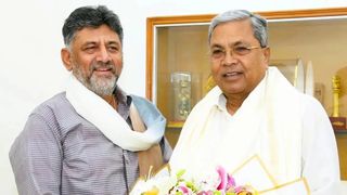 ರಾಹುಲ್ ಗಾಂಧಿ ಸೂಚನೆ: ಮೇ 28ಕ್ಕೆ ರಾಜೀನಾಮೆ ನೀಡಲು ಮುಂದಾದ ಸಿದ್ದರಾಮಯ್ಯ? ಡಿಕೆಶಿಗೆ ಸಿಎಂ ಪಟ್ಟ!