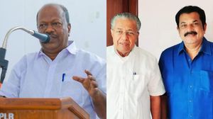 മുകേഷ് സീനിലില്ല; കൊല്ലത്ത് എസ് ജയമോഹനുവേണ്ടി ചുവരെഴുത്ത് തുടങ്ങി