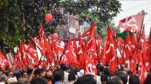 എല്‍ഡിഎഫിന് തുടര്‍ഭരണം, 78 സീറ്റ് വരെ ലഭിക്കുമെന്ന് ഇലക്ഷന്‍ ഇന്റലിജന്‍സ് ബ്യൂറോ ഡയറക്ടര്‍