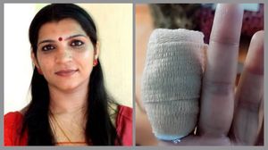 ശത്രുക്കളേ ആഹ്ലാദിപ്പിൻ.. അസുഖം ബാധിച്ച് വിരൽ മുറിച്ച് കളഞ്ഞുവെന്ന് സരിത, 'മനസ്സ് മരവിച്ചു'