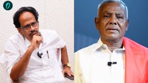 ടിവികെയ്ക്കും വിജയ്ക്കും തിരിച്ചടി; ഉപതിരഞ്ഞെടുപ്പിൽ ഒറ്റയ്ക്ക് മത്സരിക്കുമെന്ന് സിപിഎമ്മും സിപിഐയും