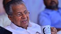 അതിജീവിതയ്ക്ക് ഐക്യദാര്‍ഢ്യം; 'Love you to moon and back' എന്നെഴുതിയ ചായക്കപ്പുമായി മുഖ്യമന്ത്രി