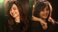 'സ്വയം ചിരിച്ച് മറ്റുള്ളവരെ പുഞ്ചിരിപ്പിക്കാൻ നിങ്ങൾക്കേ കഴിയൂ'; മഞ്ജുവിന്റെ ചിത്രങ്ങൾ ഏറ്റെടുത്ത് ആരാധകർ