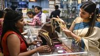 ചെന്നൈയിൽ നിന്ന് സ്വർണം വാങ്ങുന്നുണ്ടോ? 22കാരറ്റ്,18 കാരറ്റ് വില ഇങ്ങനെ..വിവിധ ജ്വല്ലറികളിലെ നിരക്കും