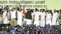 ഗവർണറുടെ നിർദ്ദേശം ഫലം കണ്ടില്ല; വേദിയിൽ വിവിഐപികളുടെ നീണ്ട നിര, രാഹുലും പിണറായിയും