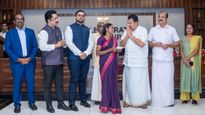 മുണ്ടത്തിക്കോട് ദുരന്തം; മരണപ്പെട്ടവരുടെ ആശ്രിതർക്ക് 1 ലക്ഷം രൂപ കൈമാറി  എം.എ. യൂസഫലി
