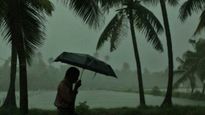 അതിതീവ്ര ന്യൂനമർദവും ചക്രവാതച്ചുഴിയും..സംസ്ഥാനത്ത് മഴ മുന്നറിയിപ്പിൽ മാറ്റം;7 ജില്ലകളിൽ അലർട്ട്